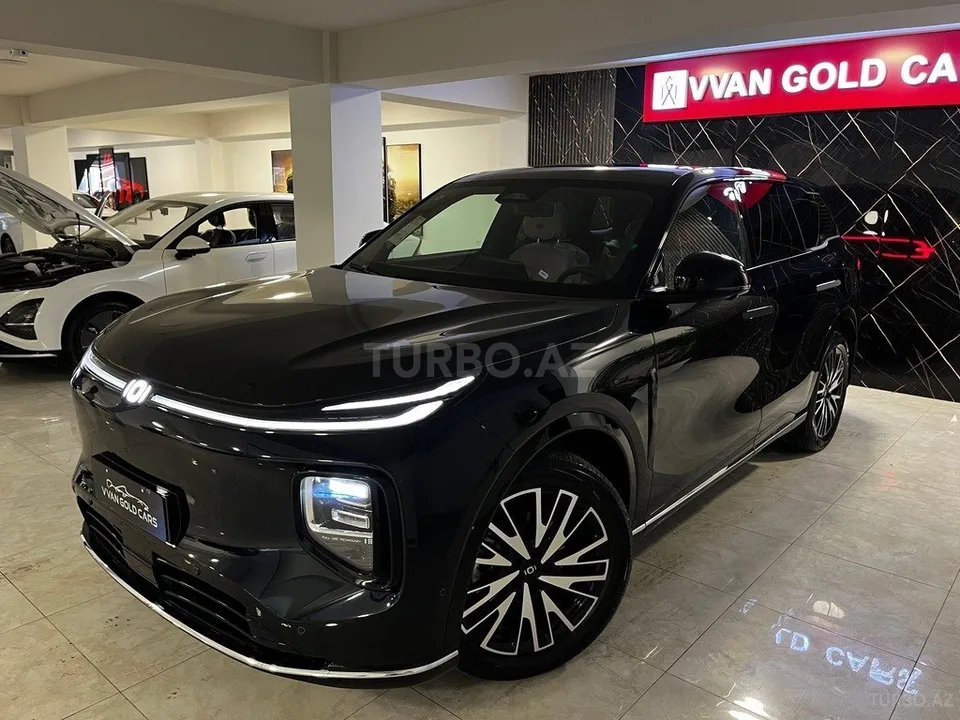 Changan Qiyuan Q07 — foto 2/4