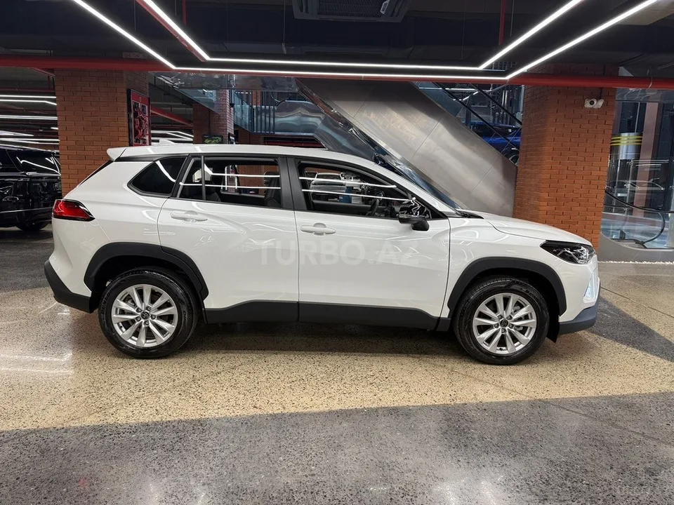 Toyota Corolla Cross — foto 4/4