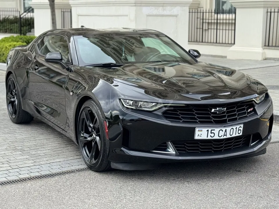 Chevrolet Camaro — foto 1/4