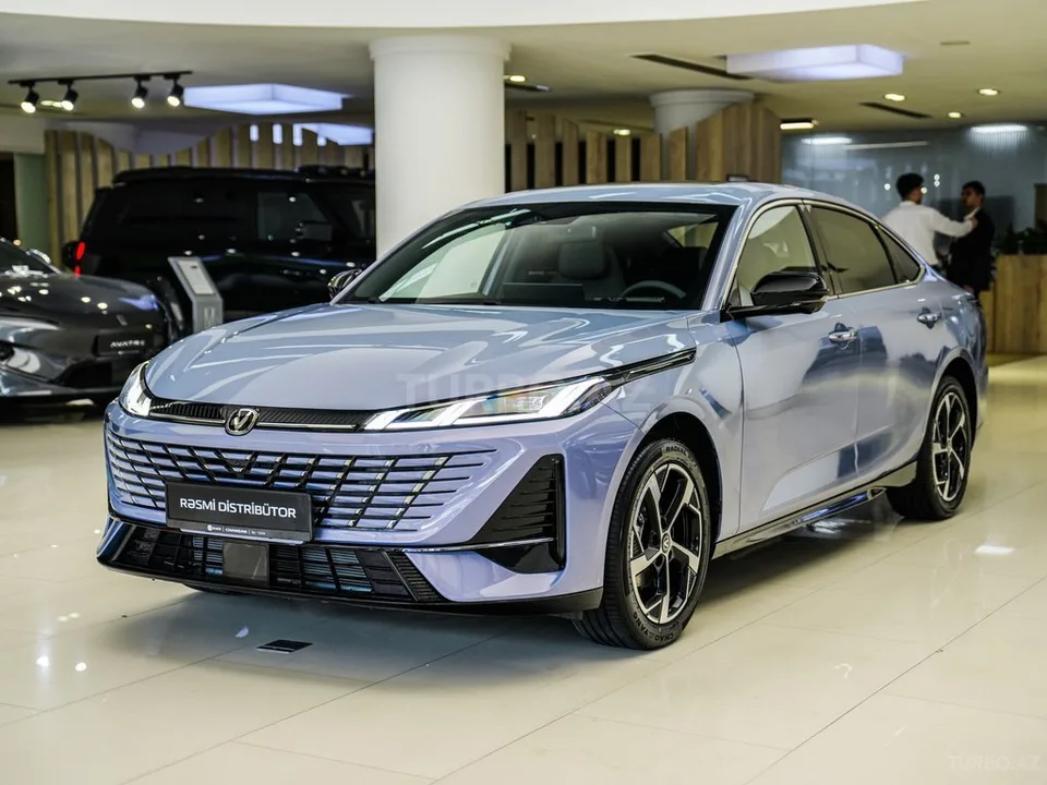 Changan Eado — foto 1/4