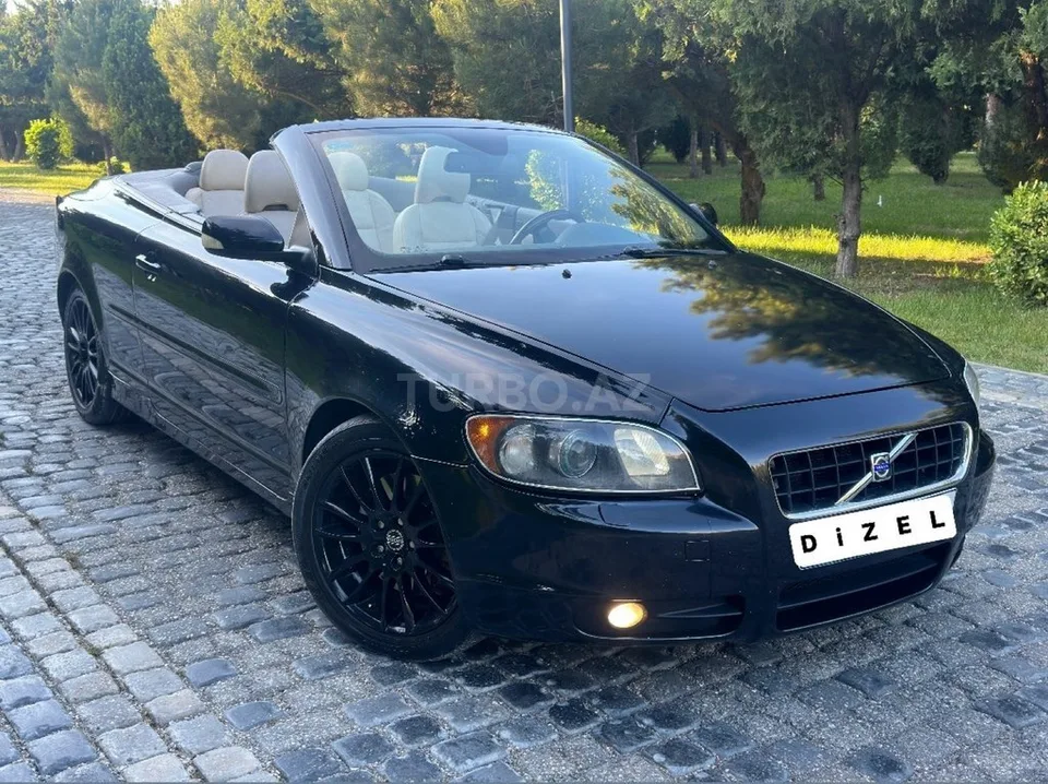 Volvo C70 — foto 1/4