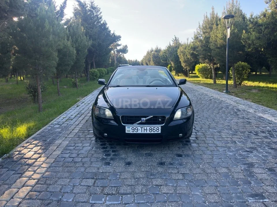 Volvo C70 — foto 4/4