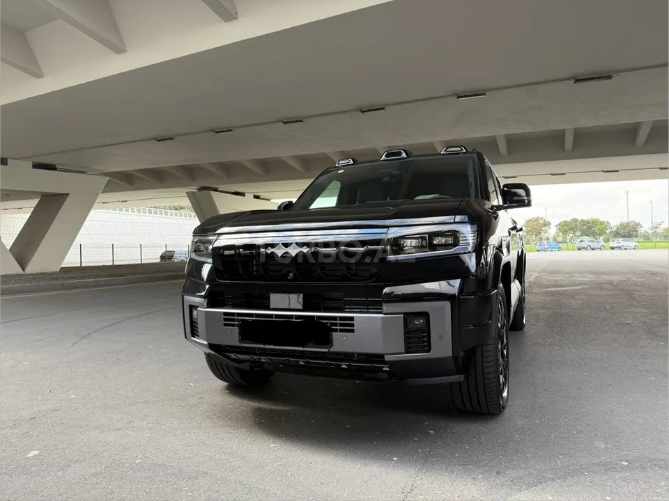 BYD Leopard 8 — foto 1/4