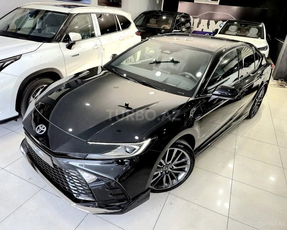 Toyota Camry — foto 2/4