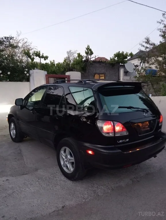 Lexus RX 300 — foto 2/4