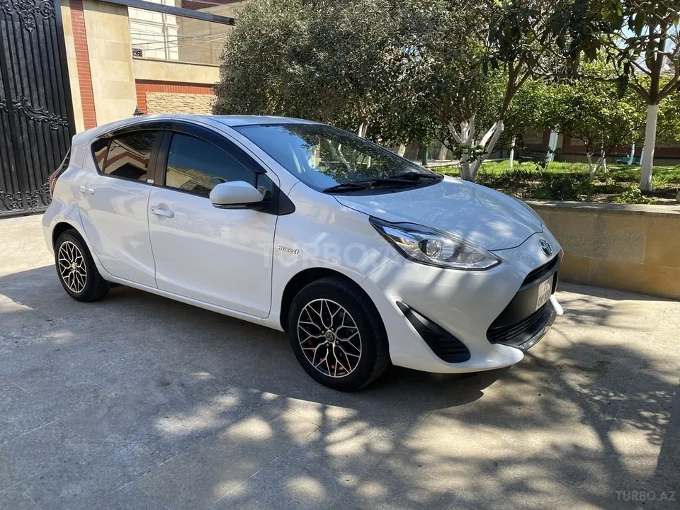 Toyota Aqua — foto 4/4