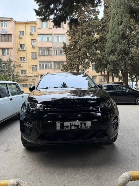 Land Rover Discovery Sport — foto 1/4