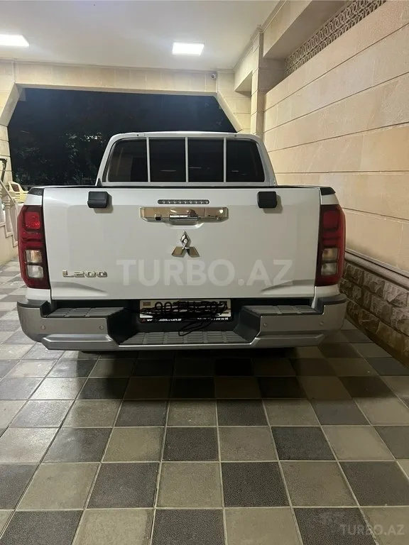 Mitsubishi L200 — foto 4/4