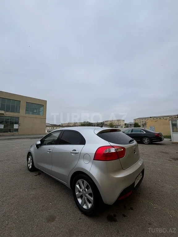 Kia Pride — foto 4/4