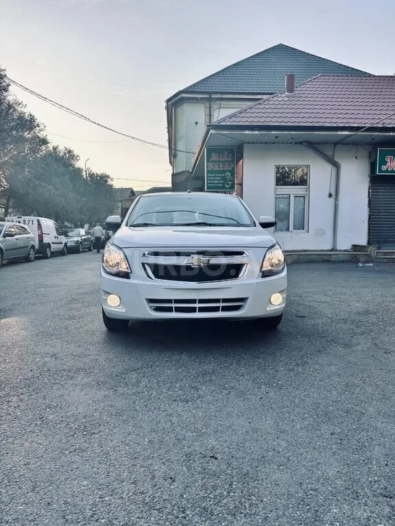 Chevrolet Cobalt — foto 3/4