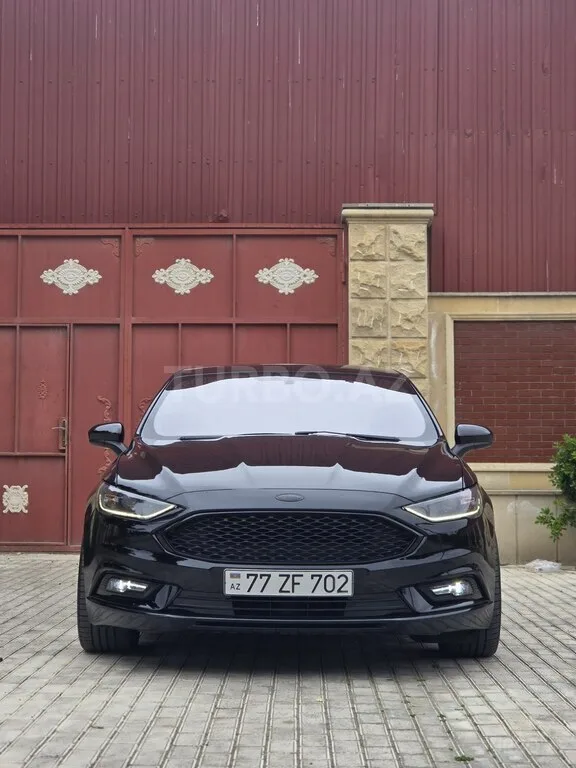 Ford Fusion (North America) — foto 3/4