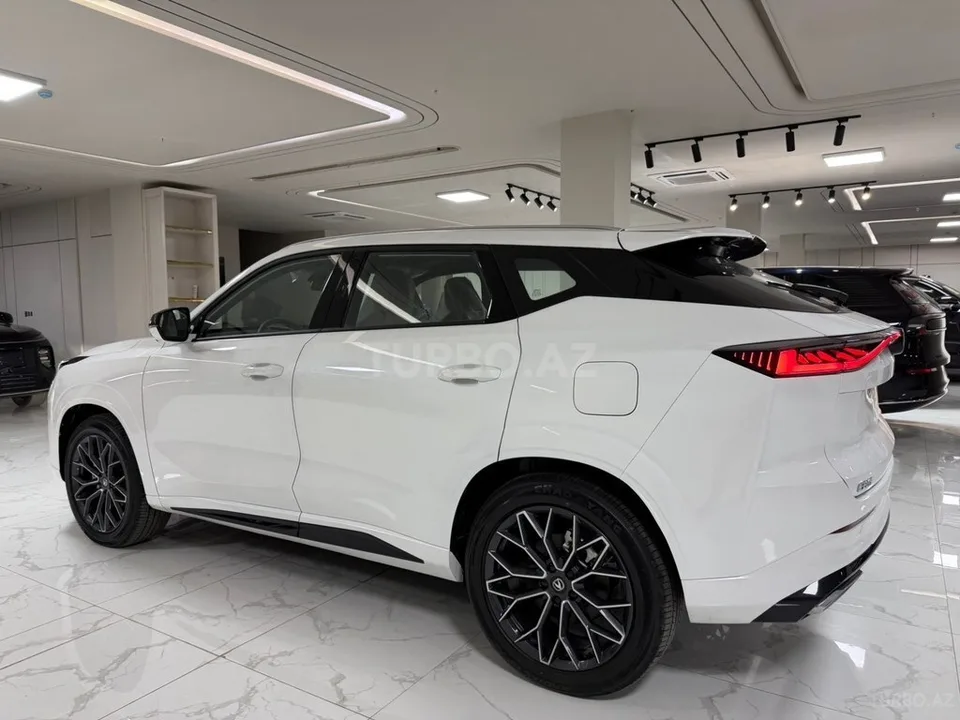 Changan Uni-Z — foto 4/4