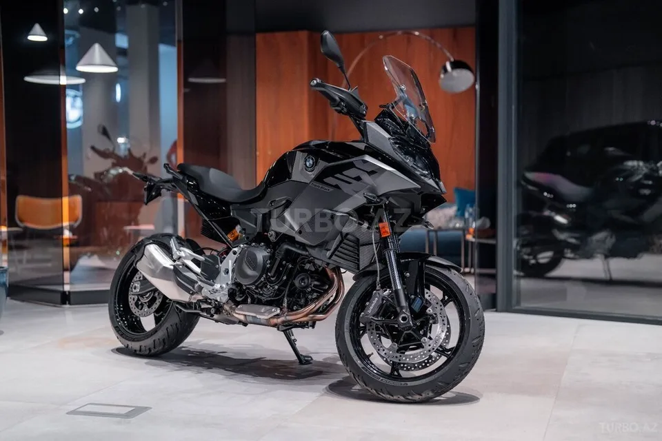 BMW F 900 XR — foto 1/4