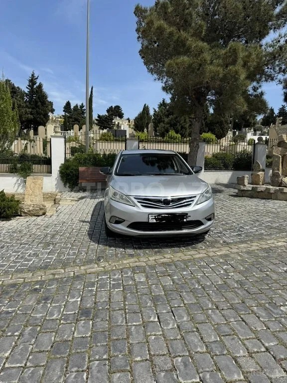 Changan Eado — foto 1/4