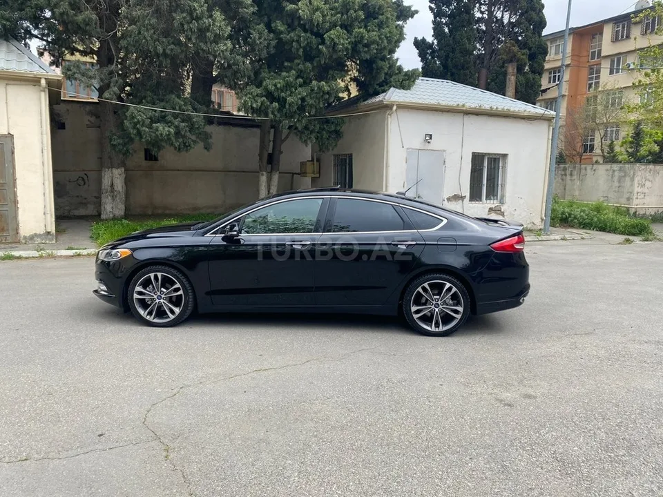 Ford Fusion (North America) — foto 3/4