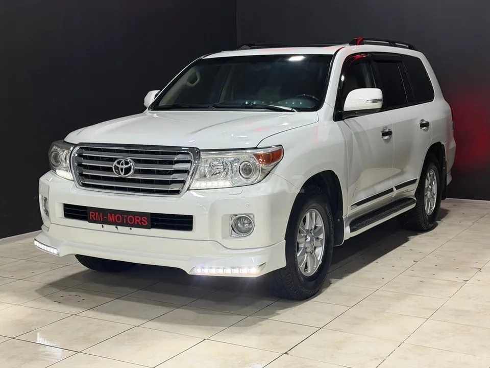 Toyota Land Cruiser — foto 2/4