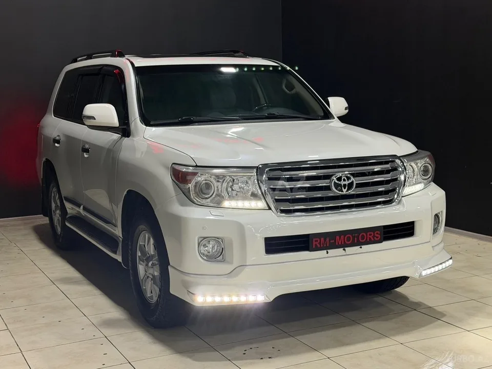 Toyota Land Cruiser — foto 3/4