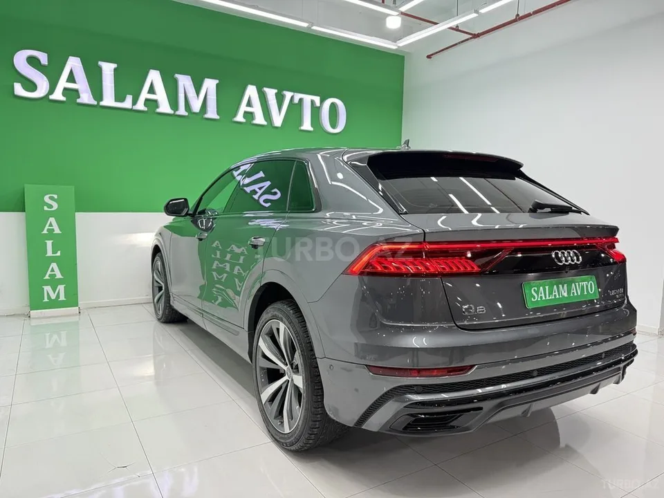Audi Q8 — foto 4/4