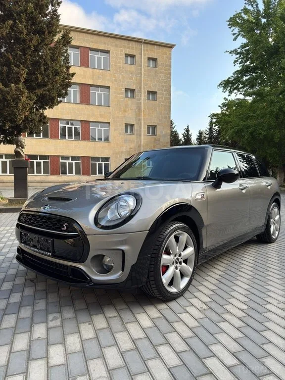Mini Clubman — foto 1/4