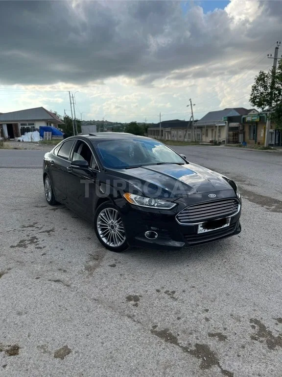 Ford Fusion (North America) — foto 1/4
