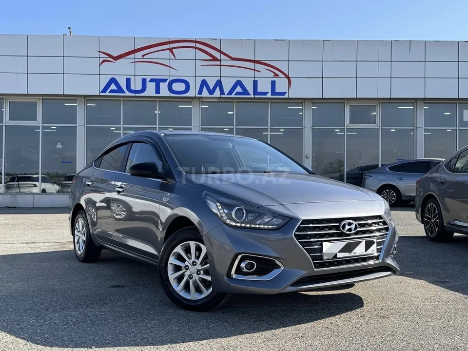 Hyundai Accent — foto 1/4
