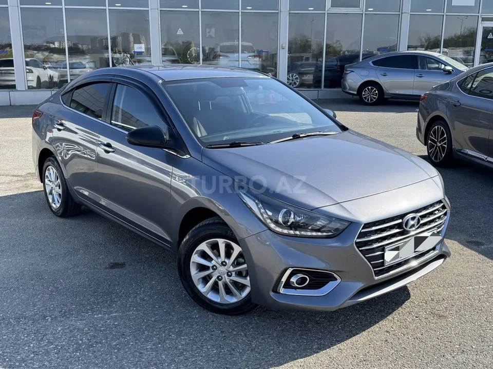 Hyundai Accent — foto 2/4