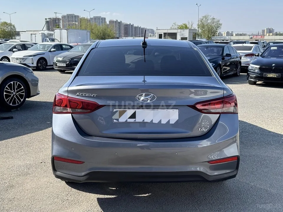 Hyundai Accent — foto 4/4