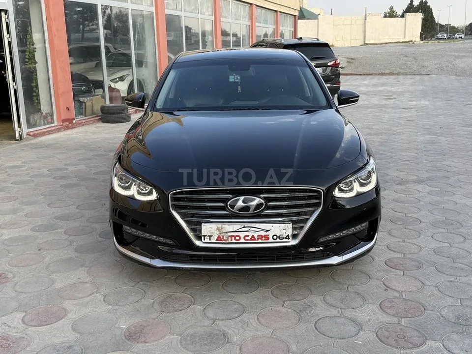 Hyundai Grandeur — foto 1/4