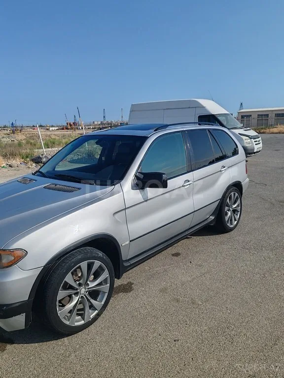 BMW X5 — foto 4/4