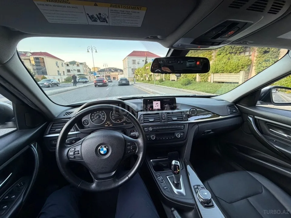 BMW 320 — foto 3/4