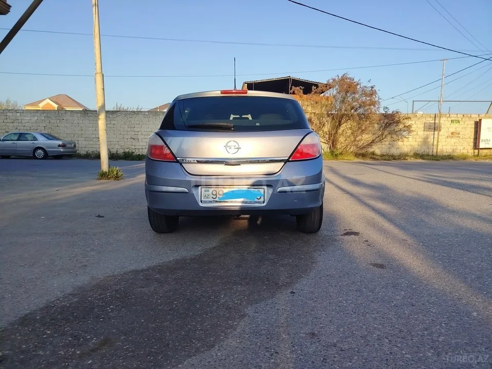 Opel Astra — foto 2/4