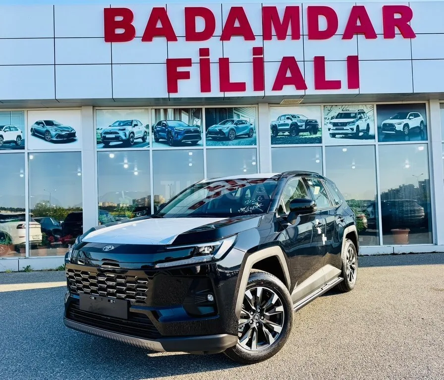 Toyota RAV4 — foto 1/4