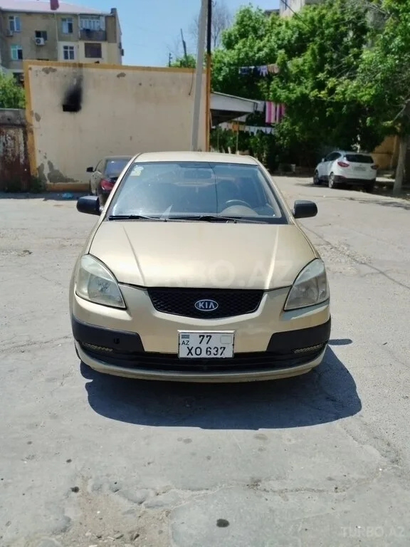 Kia Rio — foto 1/4