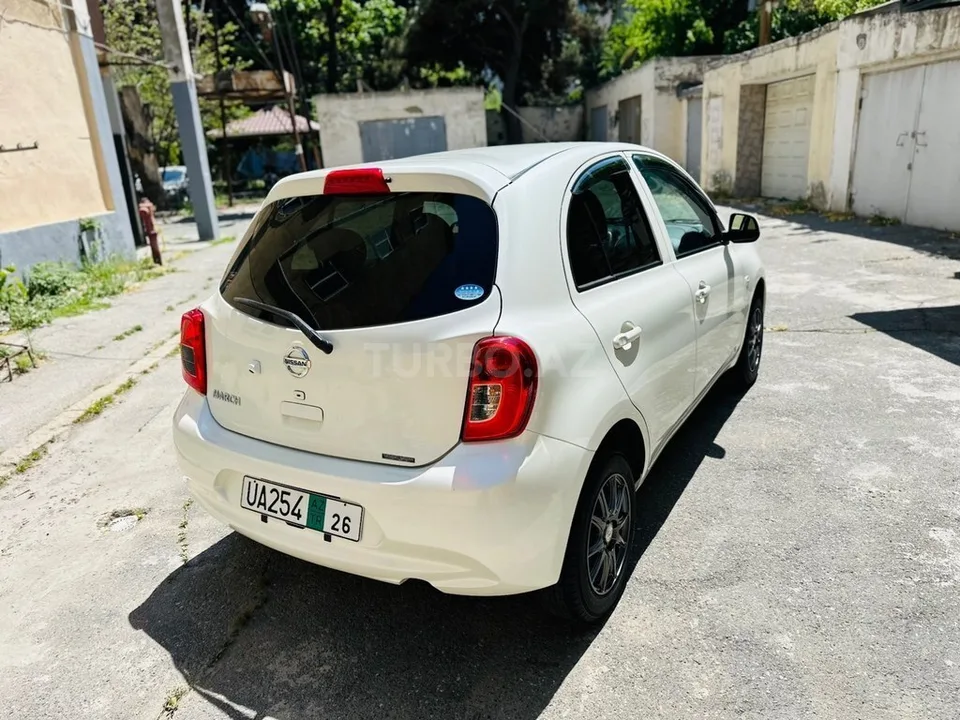 Nissan March — foto 4/4