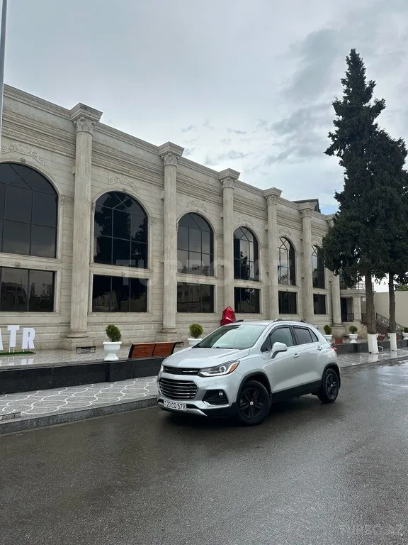 Chevrolet Trax — foto 3/4