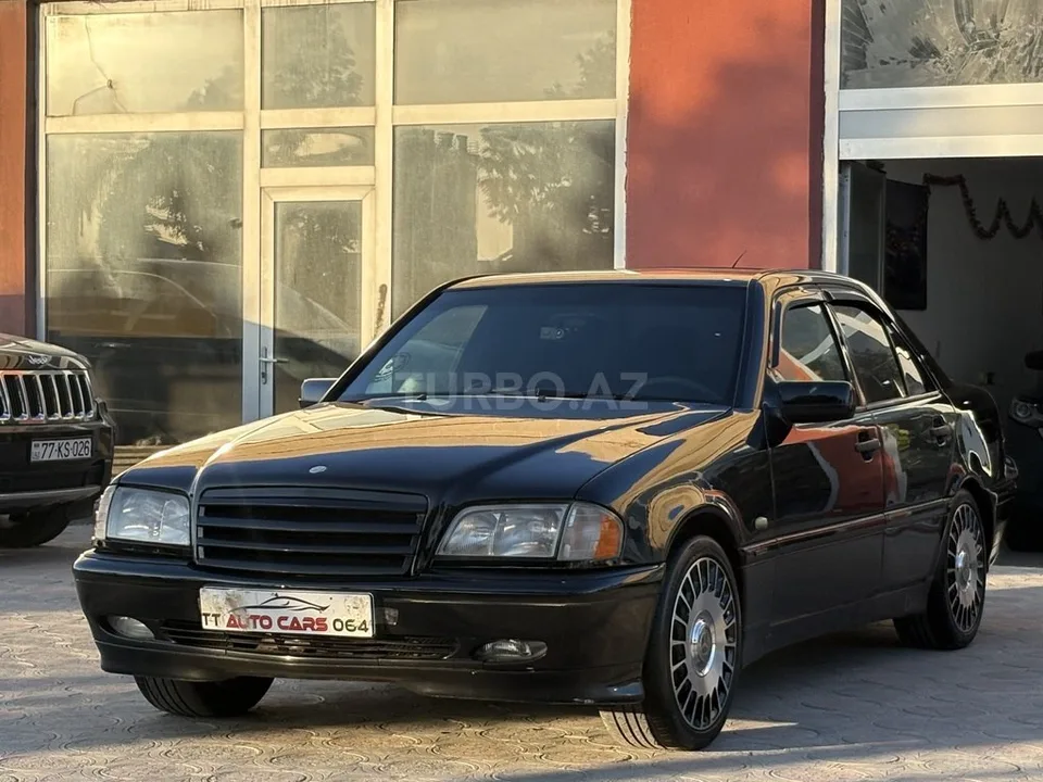 Mercedes C 220 — foto 2/4