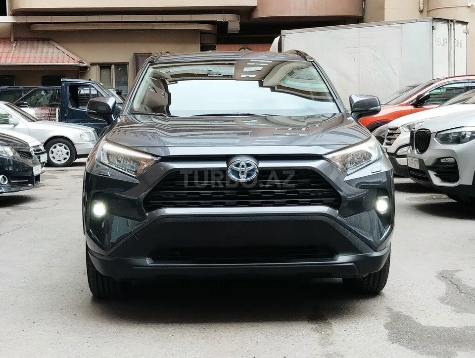 Toyota RAV4 — foto 2/4