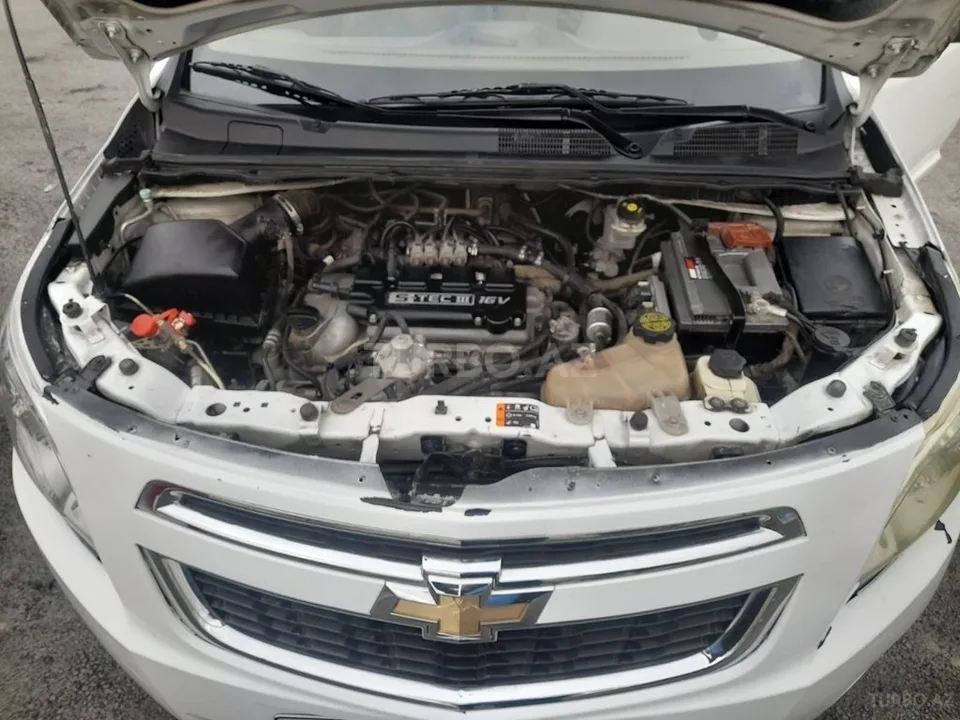 Chevrolet Cobalt — foto 3/4