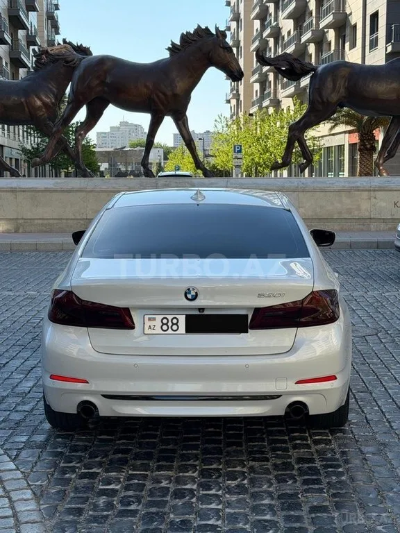 BMW 530 — foto 2/4