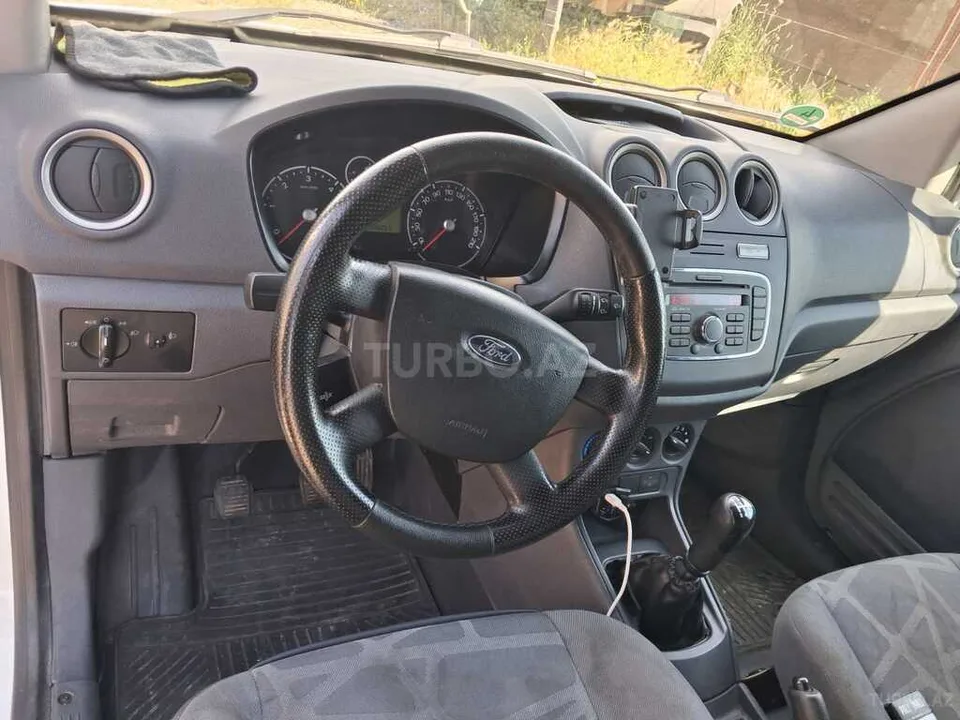 Ford Transit Connect — foto 3/4