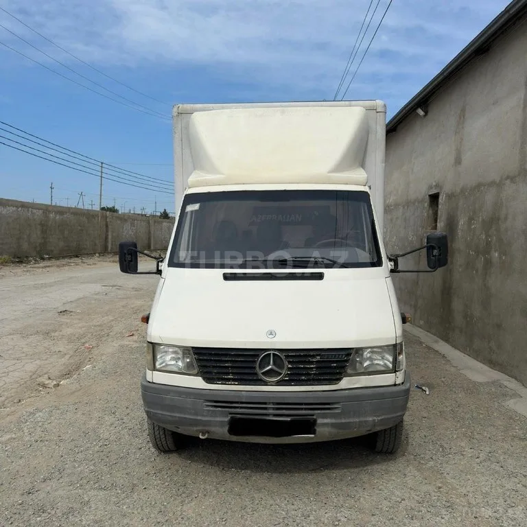 Mercedes Sprinter 412 — foto 1/4