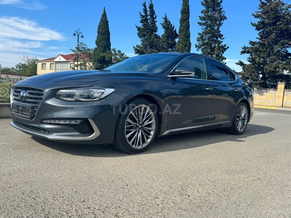 Hyundai Grandeur — foto 1/4