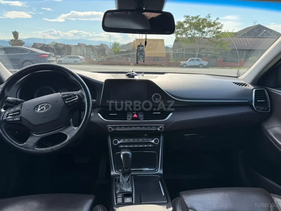 Hyundai Grandeur — foto 4/4