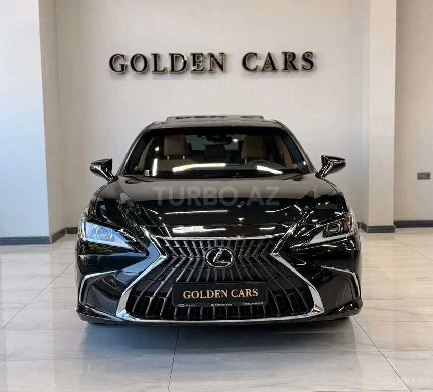 Lexus ES 300h — foto 1/4