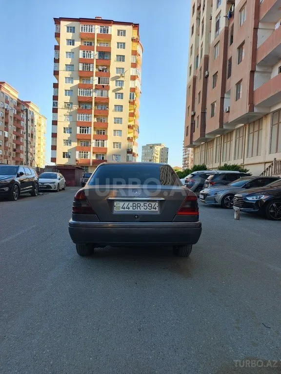 Mercedes C 250 — foto 4/4