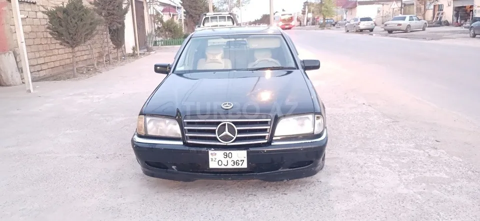 Mercedes C 230 — foto 2/4