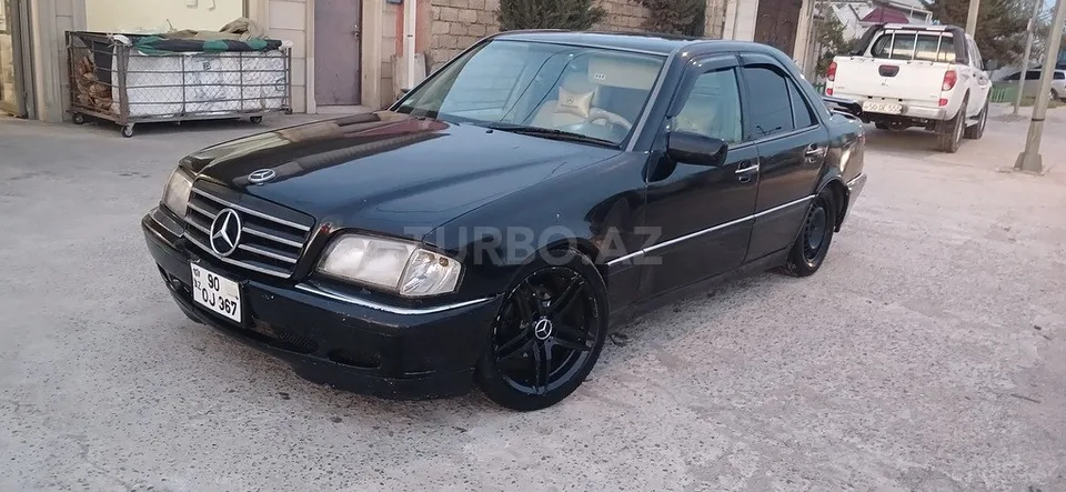Mercedes C 230 — foto 4/4