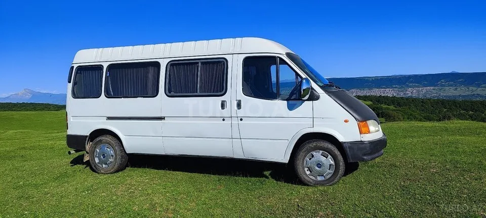 Ford Transit — foto 2/4
