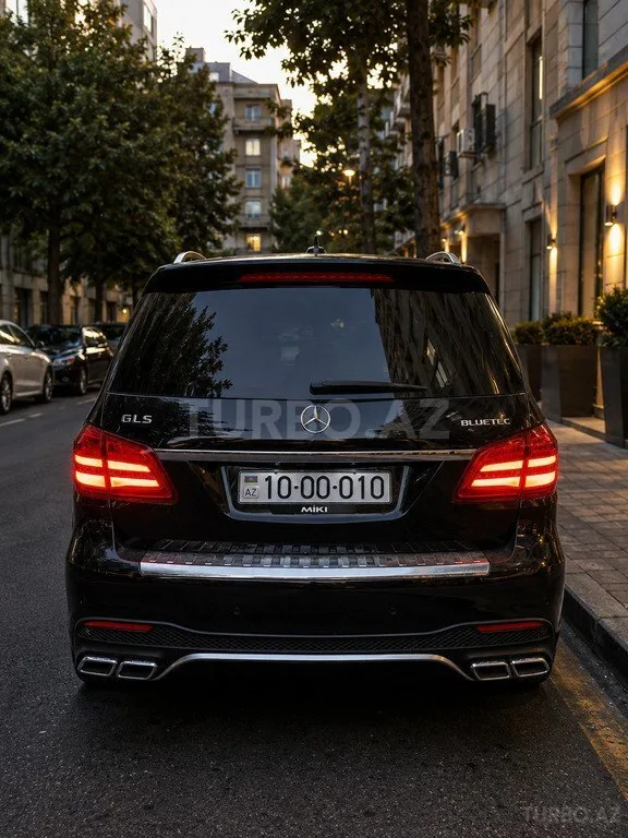 Mercedes GL 350 4MATIC — фото 2/4
