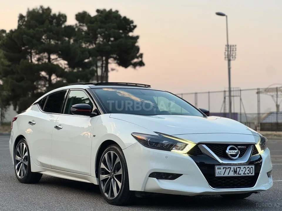 Nissan Maxima — foto 2/4